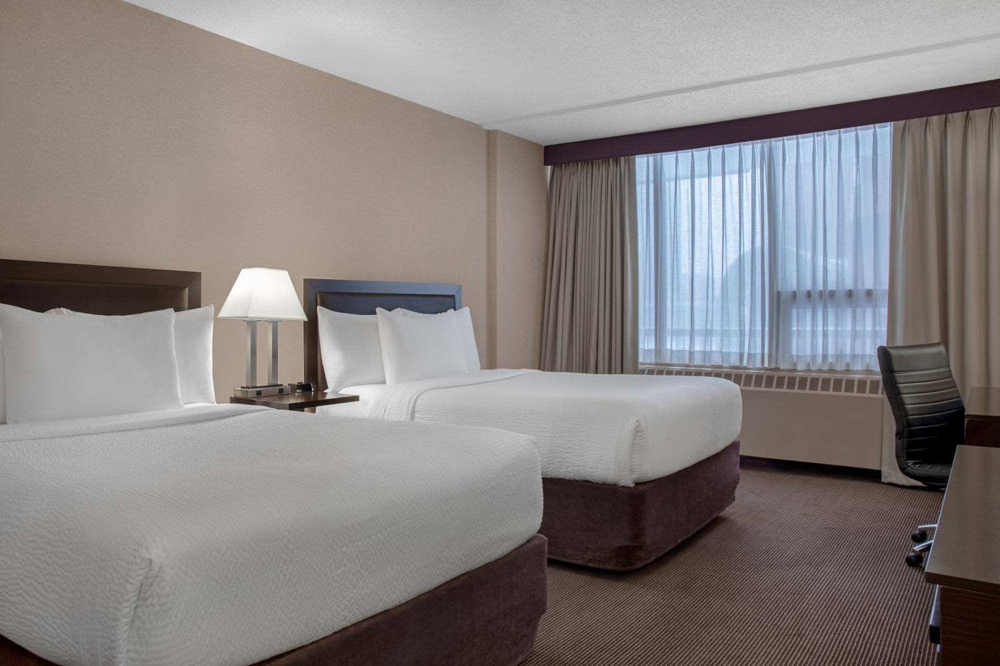 Ramada Plaza By Wyndham Calgary Downtown Hotell Eksteriør bilde