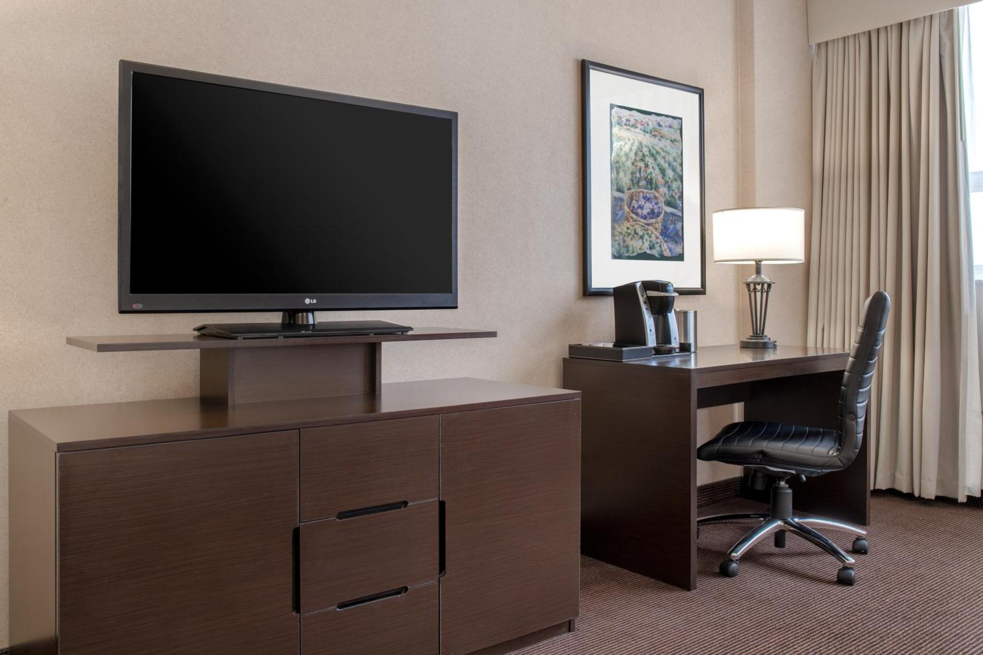 Ramada Plaza By Wyndham Calgary Downtown Hotell Eksteriør bilde